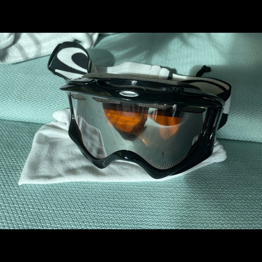 Oakley snow goggles